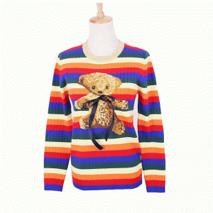 Изготовленная на заказ радуга Intarsia плюшевого медвежонка ODM прокладывает свитер пуловера ткани женщин